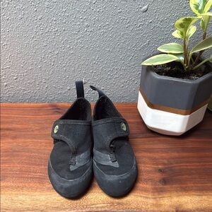 Black kids Climbing Shoes